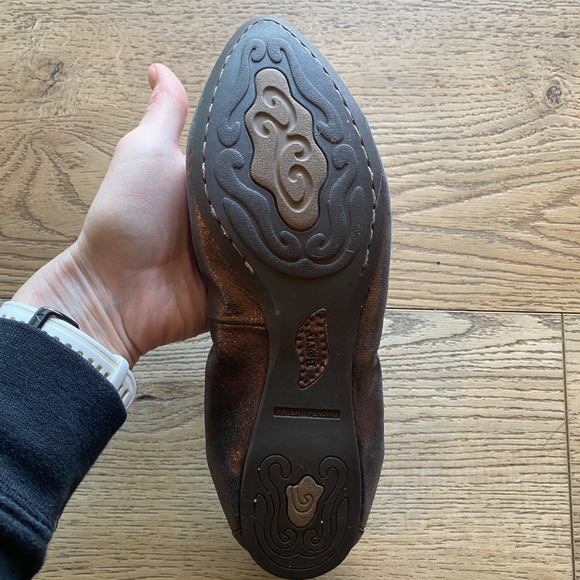 Born Bronze Metallic Flats - Size 7 - Picture 2 of 7